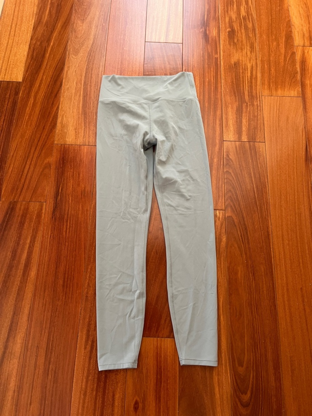 NWOT Vuori Dusty Blue High Rise Performance Leggings Size S